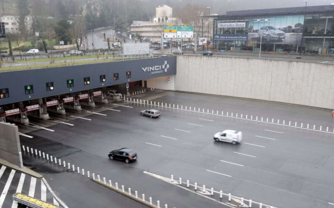 Course-poursuite sur l’A86, 240 kg de cannabis saisis : six pros du go fast libérés sur vice de procédure